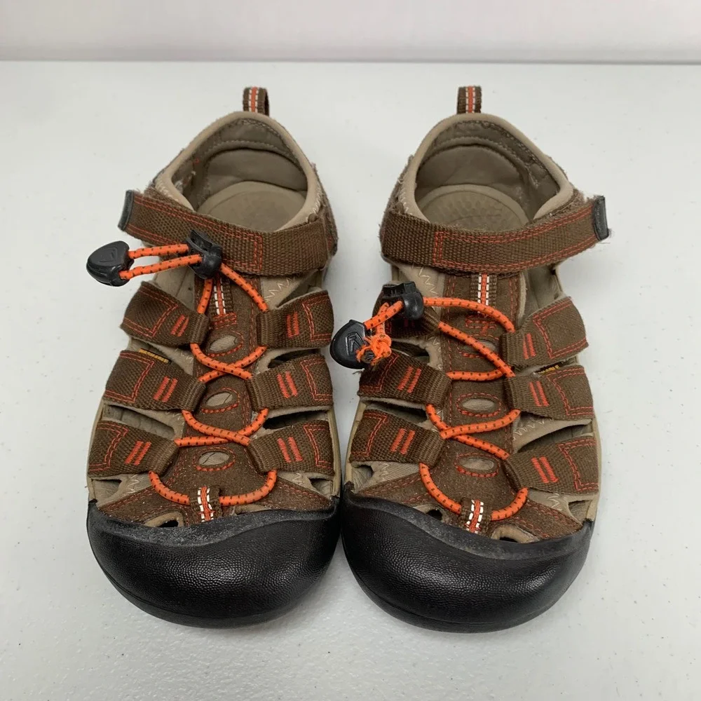 Keen Newport Youth Water/HikingOutdoor Sandals Size 3 READ